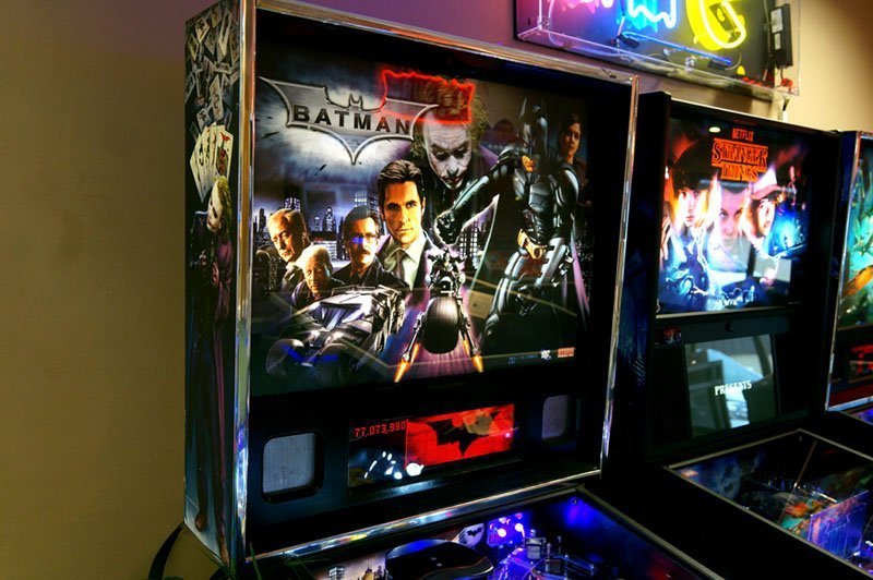 Stern Buy Batman Dark Knight Pinball Machine pinball machine