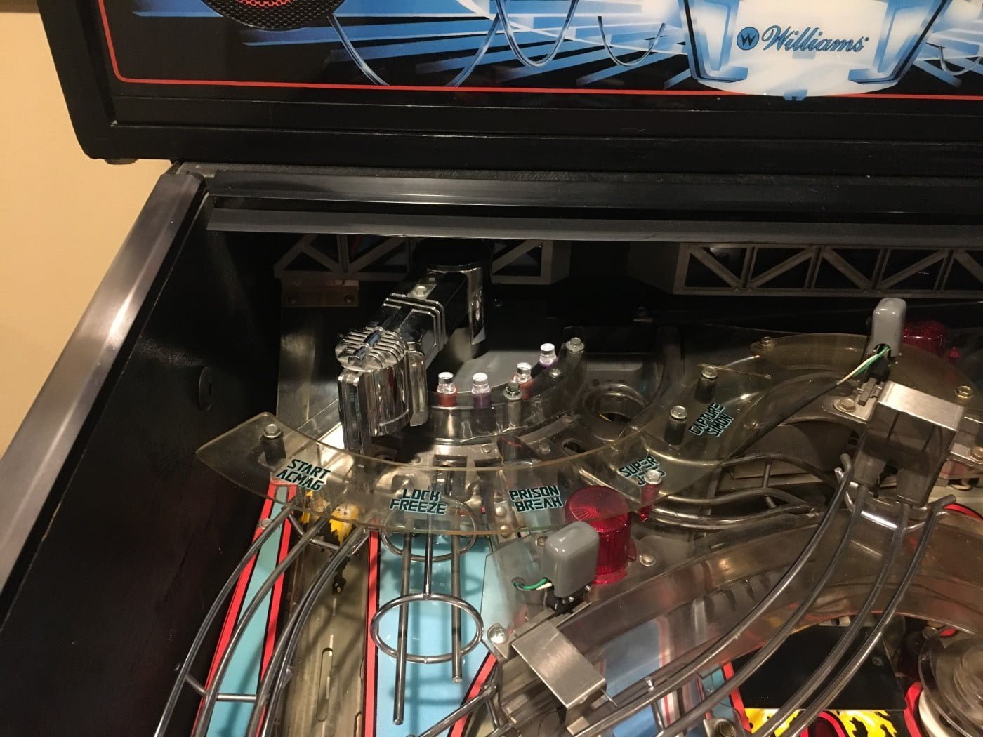 Williams Buy Demolition Man Pinball Machine Online pinball machine