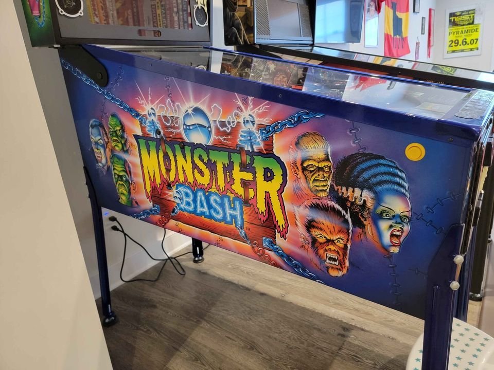 Williams Buy Monster Bash Pinball machine pinball machine