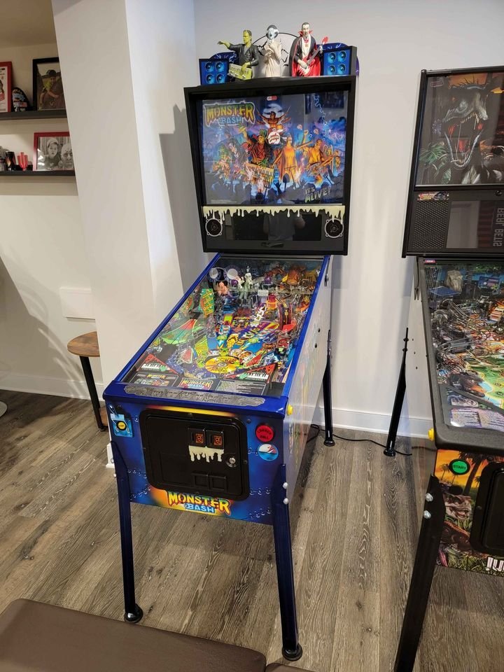 Williams Buy Monster Bash Pinball machine pinball machine