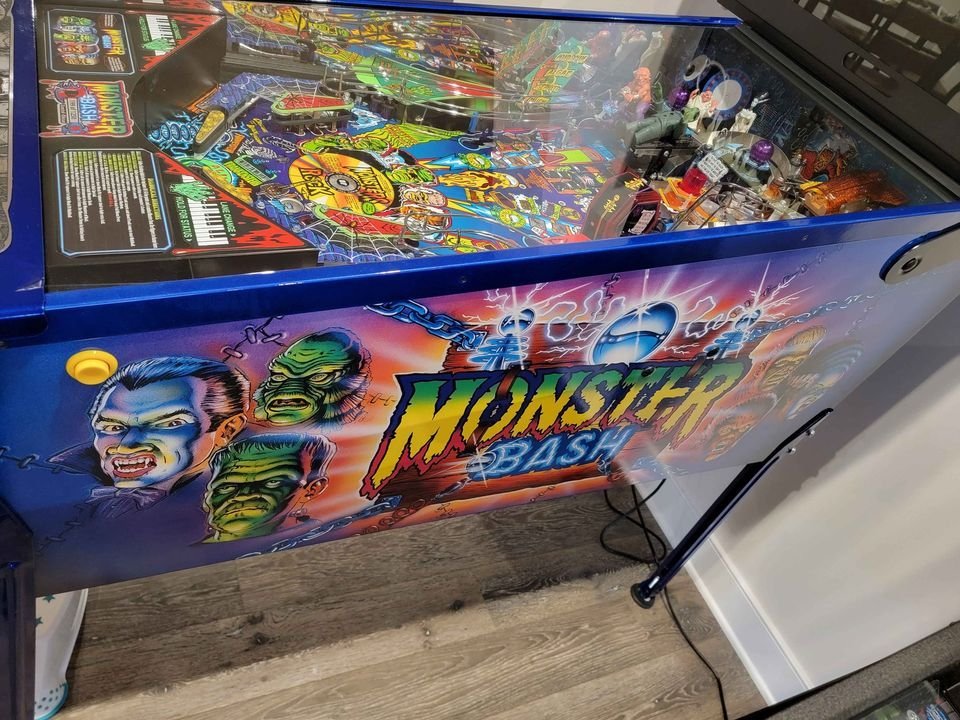 Williams Buy Monster Bash Pinball machine pinball machine