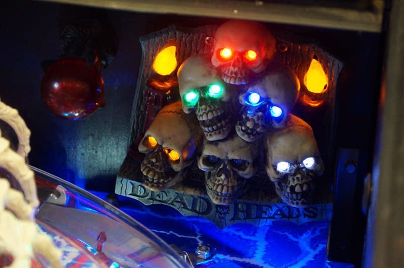 Bally Buy SCARED STIFF Pinball Machine Online pinball machine