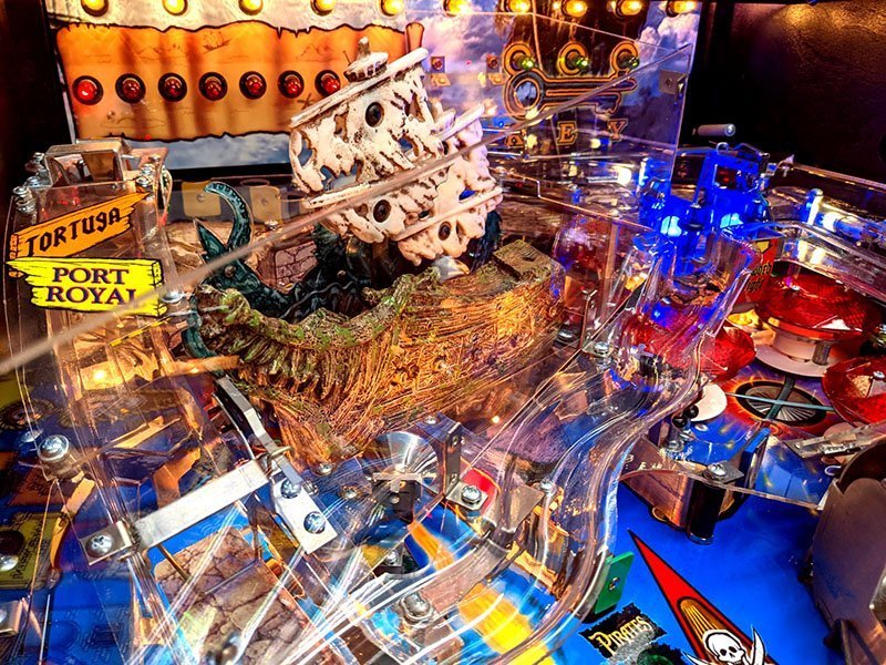 Stern Buy Pirates of the Caribbean Pinball Machine pinball machine