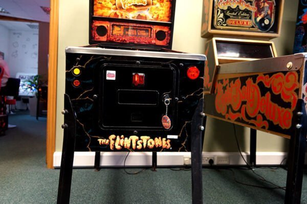 Williams Buy Flintstones Pinball Machine Online pinball machine
