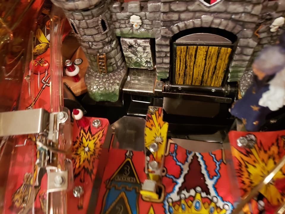 Stern Buy Medieval Madness Pinball machine pinball machine