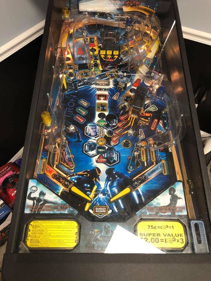 Stern Buy TRON Pinball Machine Online pinball machine
