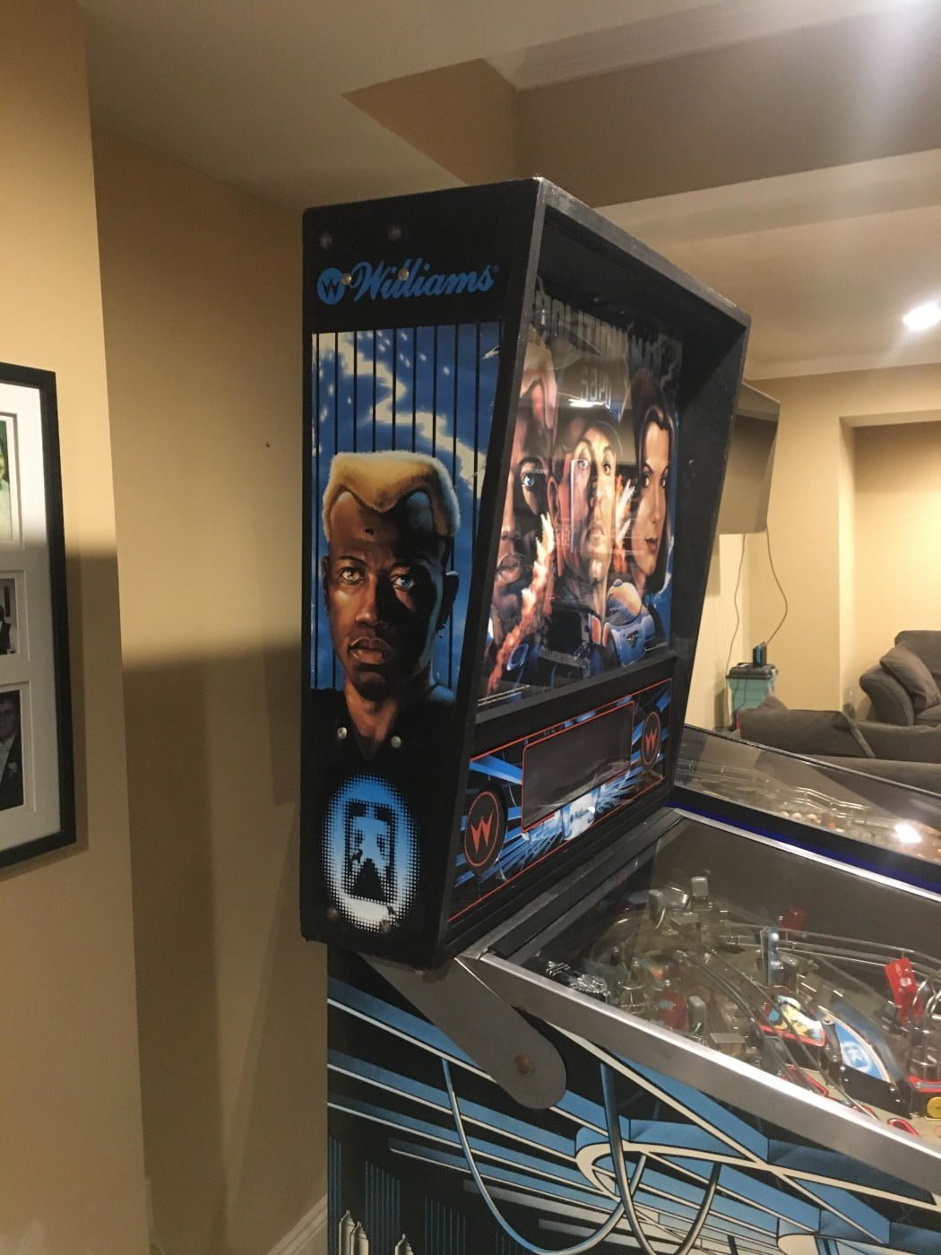 Williams Buy Demolition Man Pinball Machine Online pinball machine
