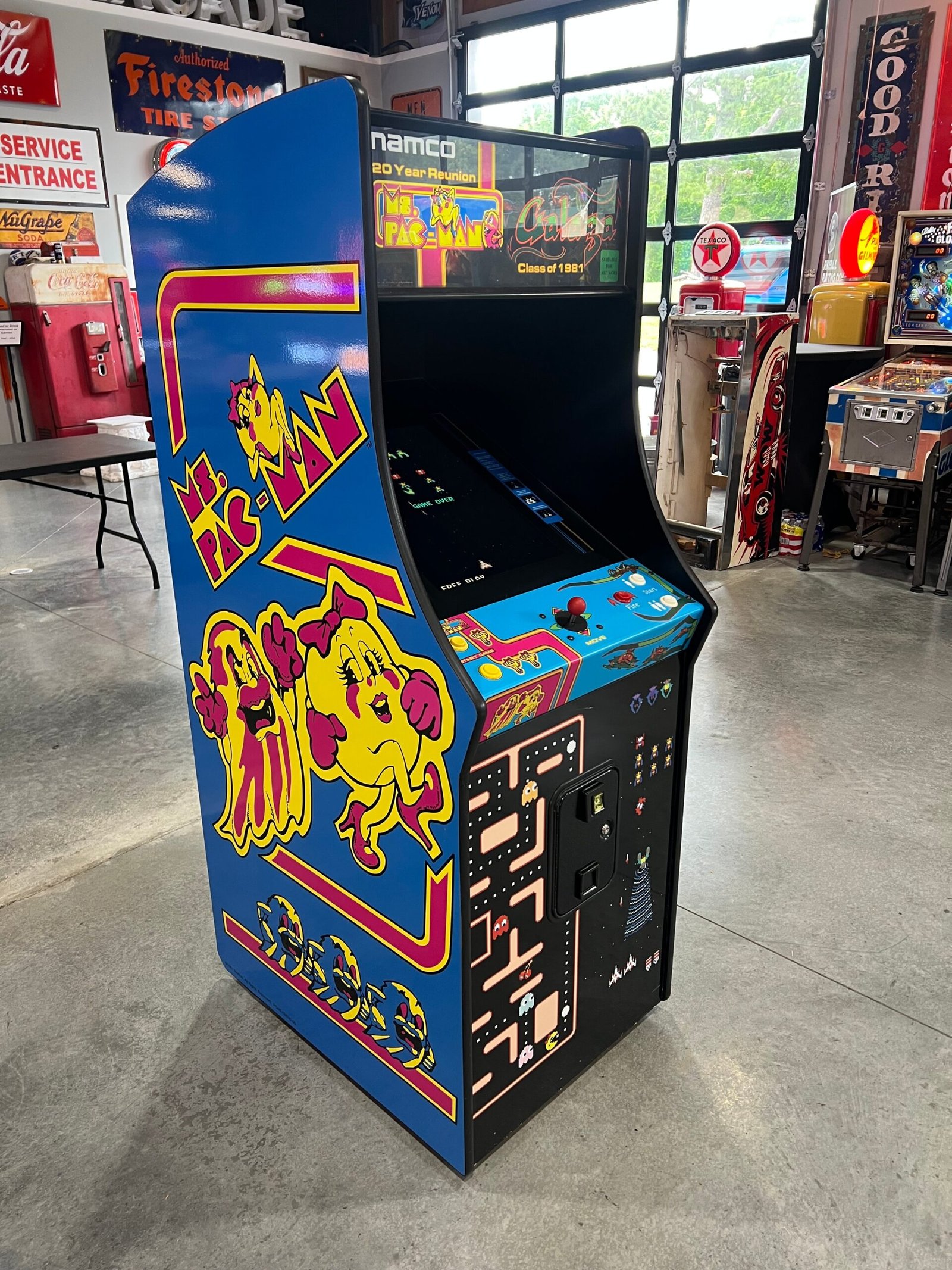 Nintendo Ms Pac-Man Galaga Reunion Arcade Class of 1981 Game (also plays PAC-MAN) - Original VERY NICE Cabinet - Works 100% Flat Screen BEAUTIFUL GAME!!!