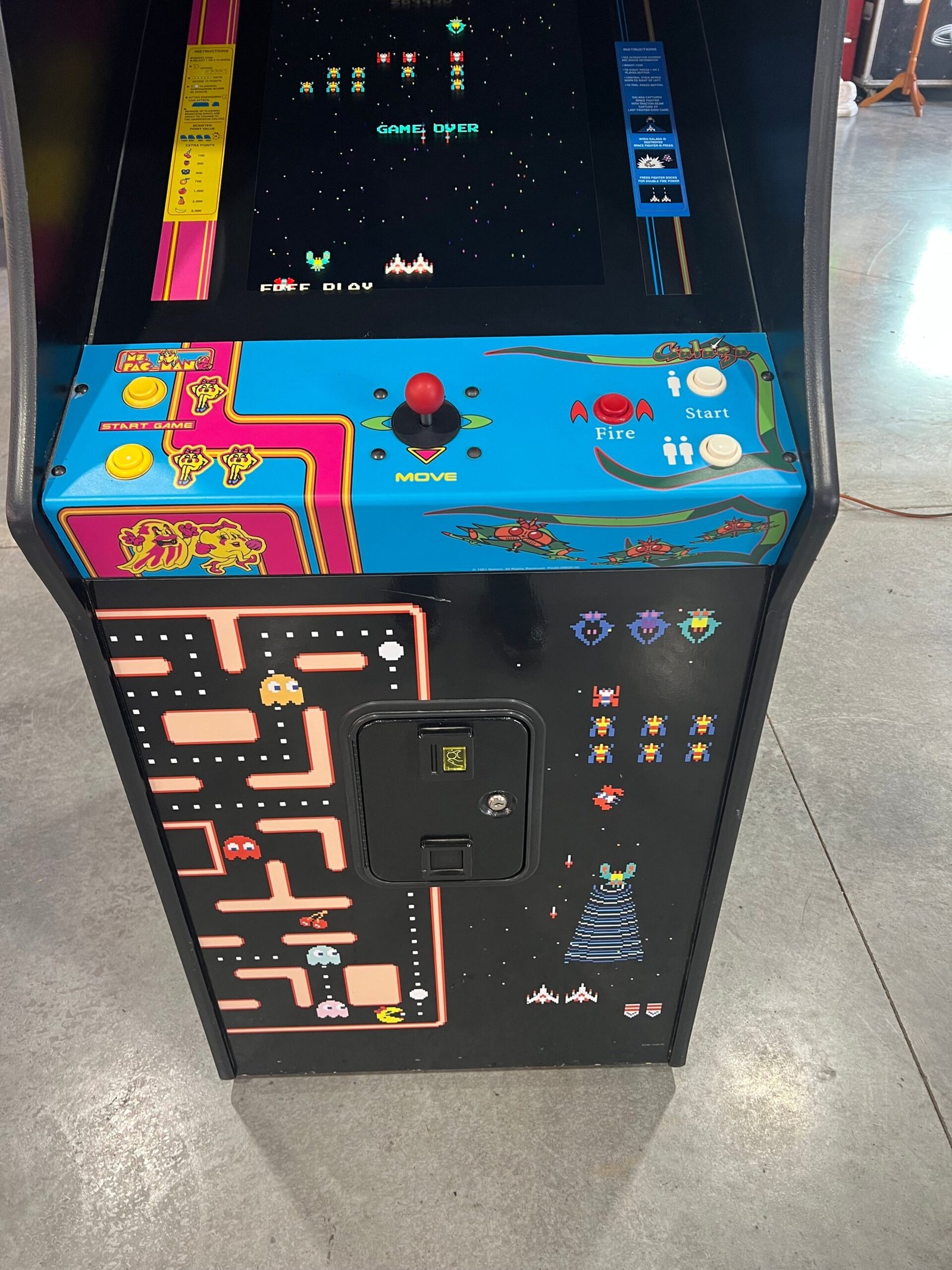 Ms Pac-Man Galaga Reunion Arcade Class of 1981 Game (also plays PAC-MAN) - Original VERY NICE Cabinet - Works 100% Flat Screen BEAUTIFUL GAME!!!