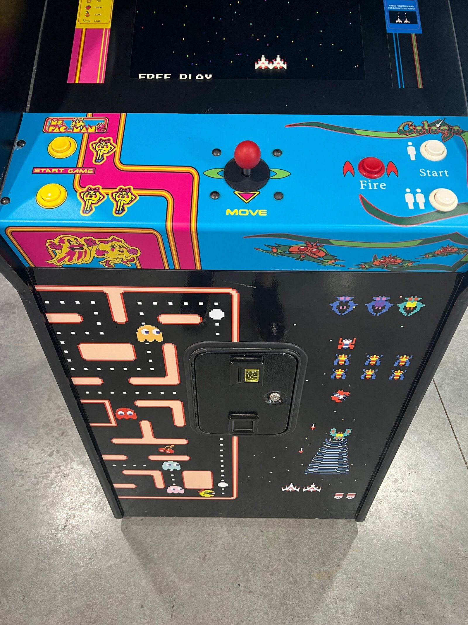 Ms Pac-Man Galaga Reunion Arcade Class of 1981 Game (also plays PAC-MAN) - Original VERY NICE Cabinet - Works 100% Flat Screen BEAUTIFUL GAME!!!