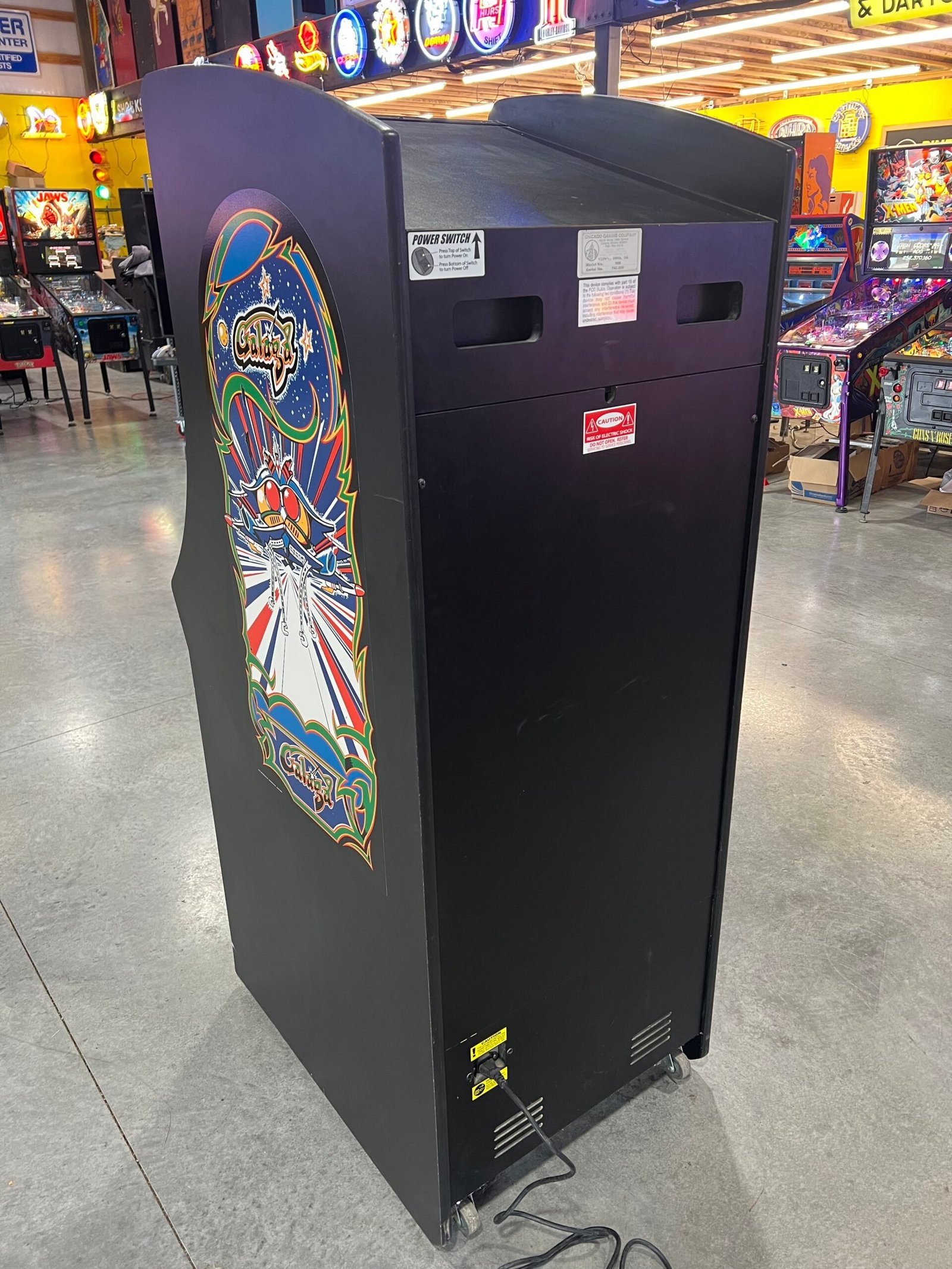 Ms Pac-Man Galaga Reunion Arcade Class of 1981 Game (also plays PAC-MAN) - Original VERY NICE Cabinet - Works 100% Flat Screen BEAUTIFUL GAME!!!