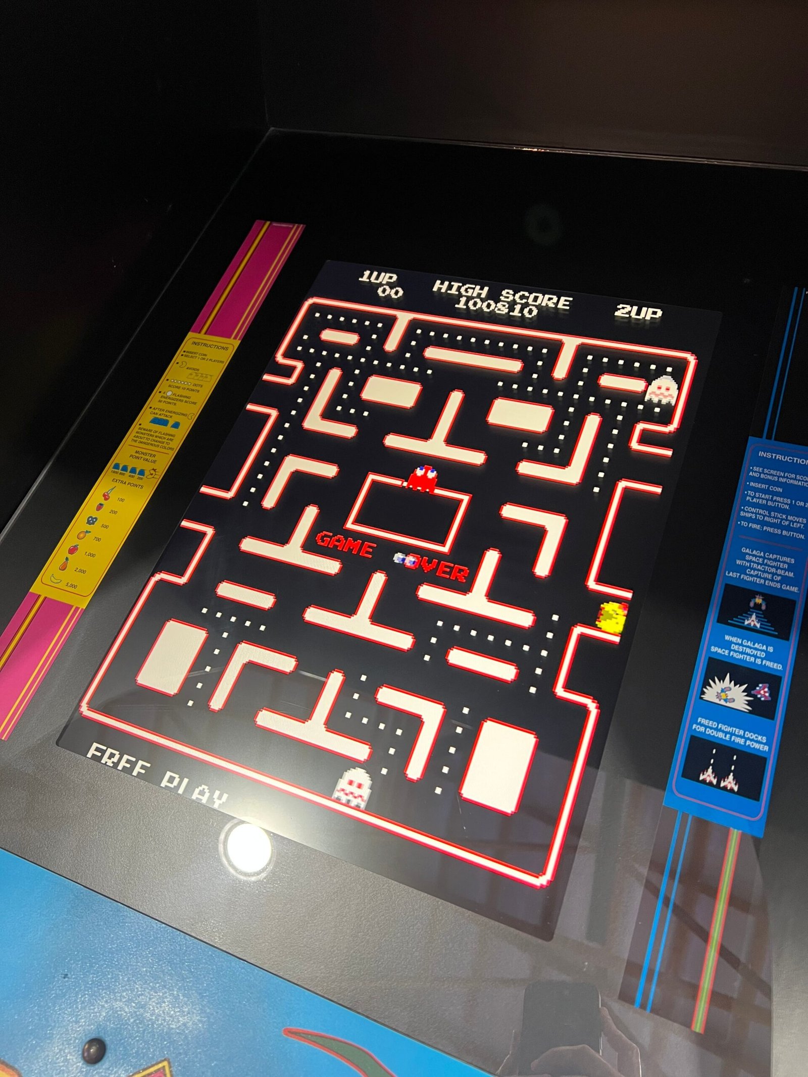 Ms Pac-Man Galaga Reunion Arcade Class of 1981 Game (also plays PAC-MAN) - Original VERY NICE Cabinet - Works 100% Flat Screen BEAUTIFUL GAME!!!