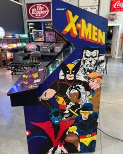 X-Men - 4 PLAYER - Konami Arcade Game! ORIGINAL! Nice Looking Arcade Cabinet - Works Great!
