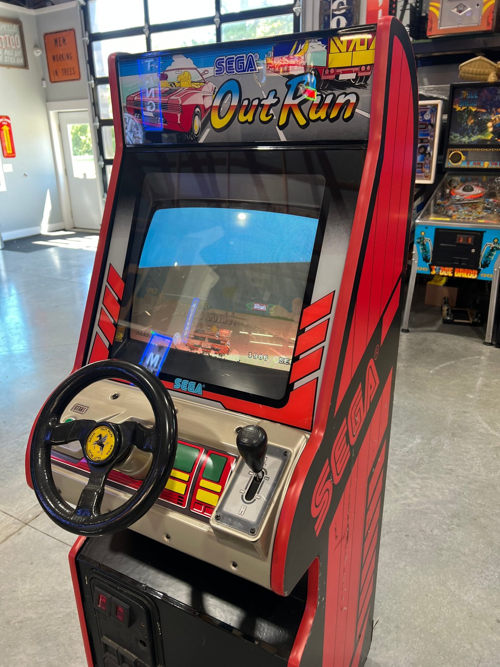 OUTRUN Cabaret (Mini) - Sega Arcade Game! ORIGINAL! Good Looking Driving Game Cabinet - Working Great! READY TO RACE!!