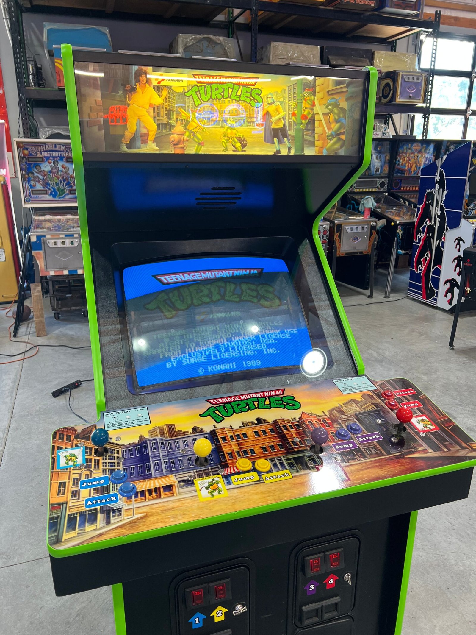 TEENAGE MUTANT NINJA TURTLES - 4 PLAYER - The OG - Konami Arcade Game! ORIGINAL! Good Looking Arcade Cabinet - TMNT- TNT - Working Great!