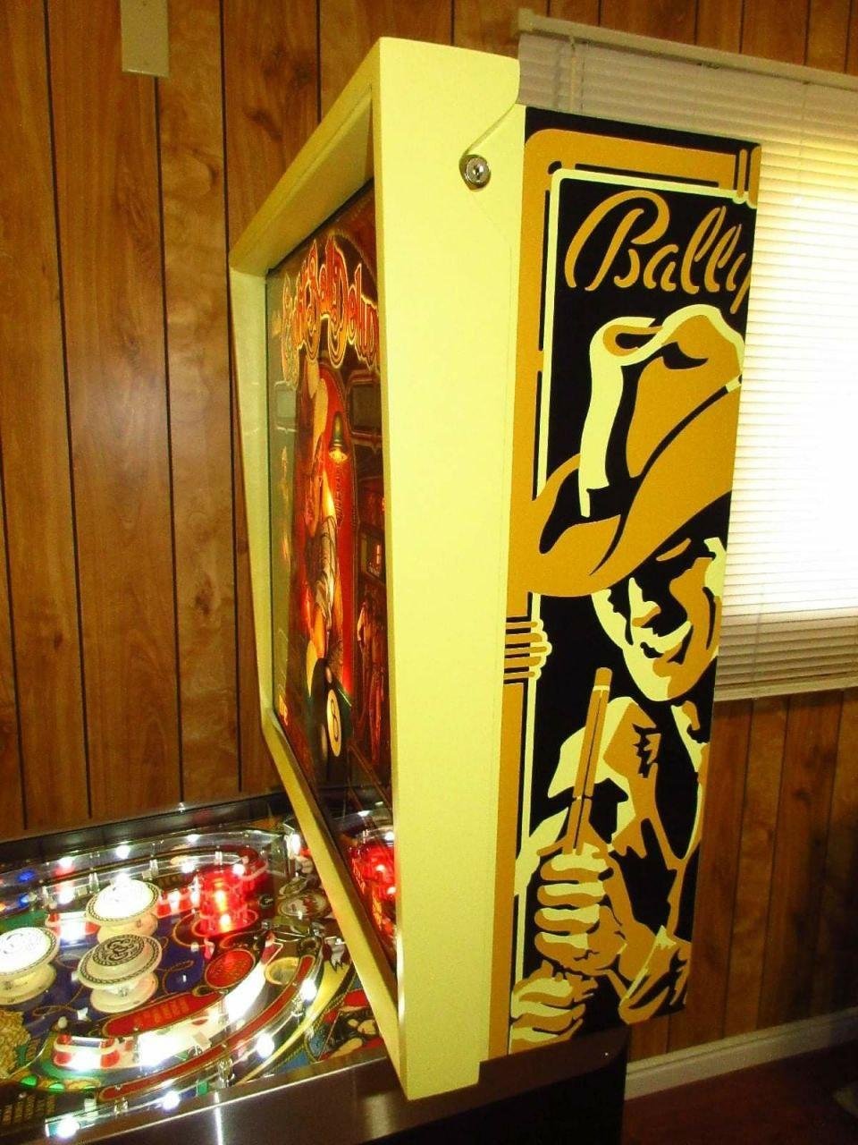 Bally Buy Eight Ball Deluxe Pinball Machine Online pinball machine