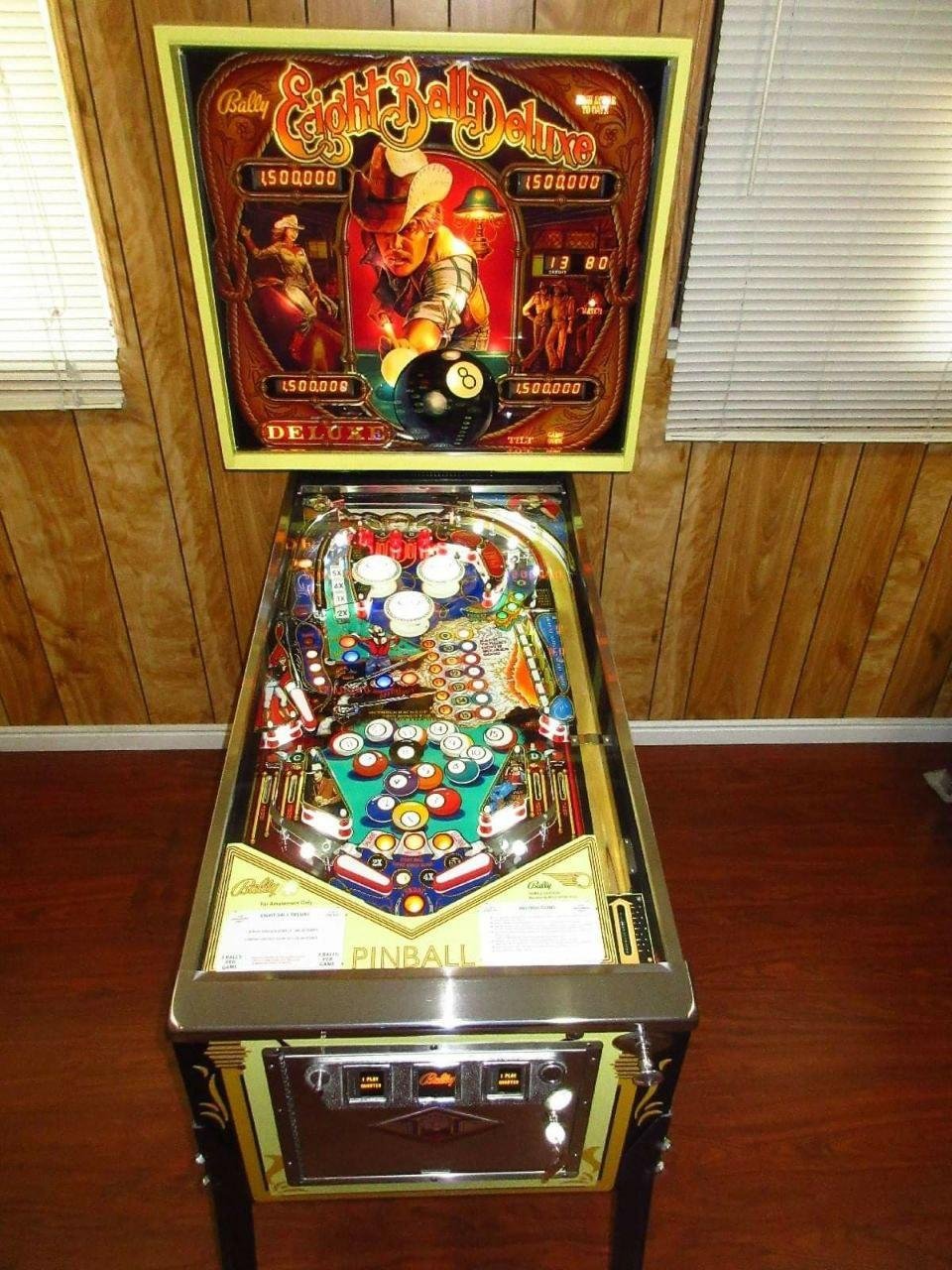 Bally Buy Eight Ball Deluxe Pinball Machine Online pinball machine