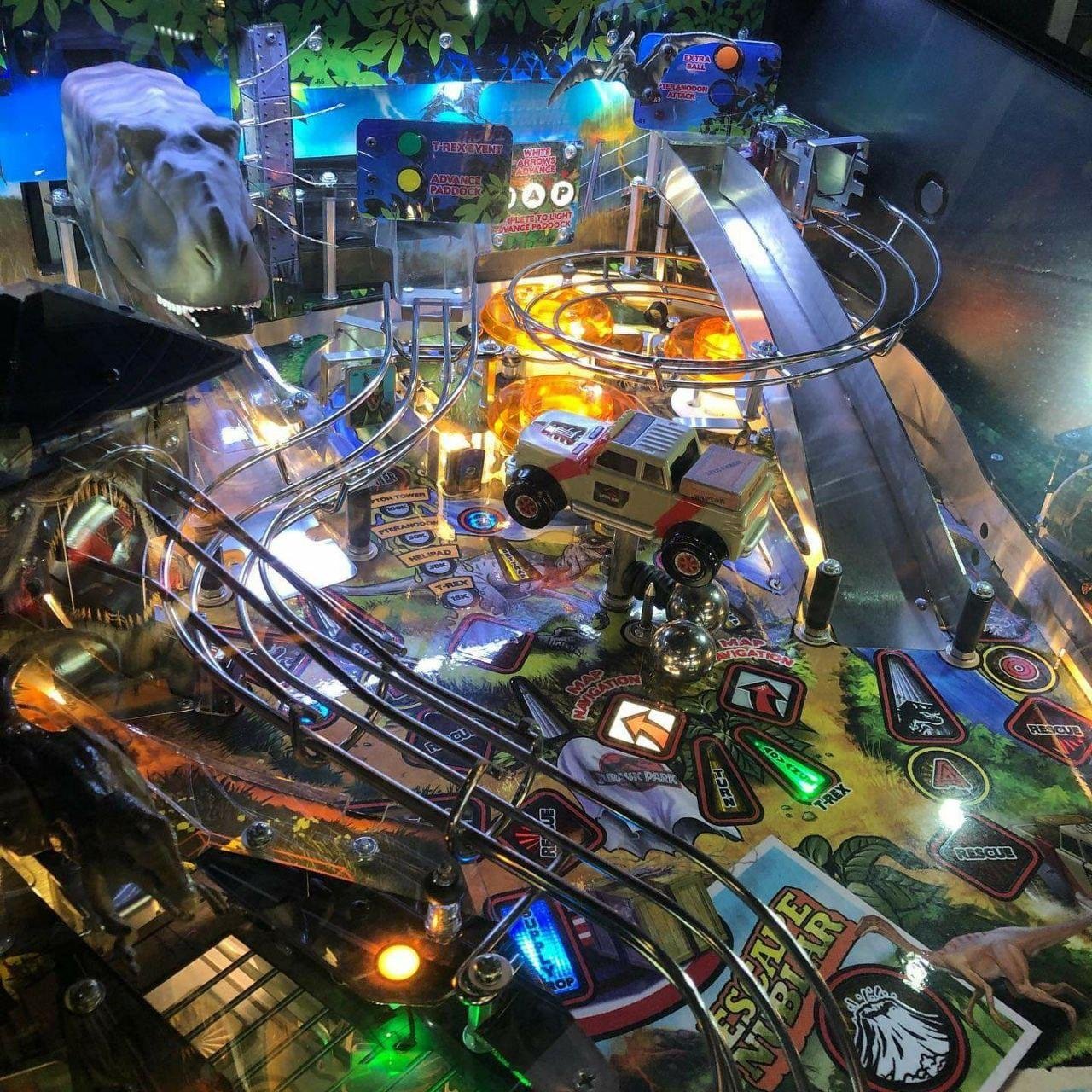 Stern Buy Jurassic Park Premium Pinball Machine Online pinball machine
