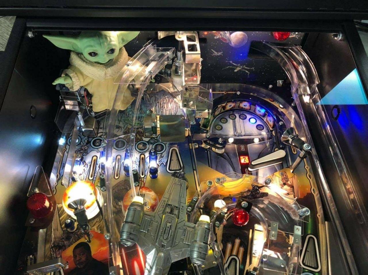 Stern Buy The Mandalorian Pro Pinball Machine Online pinball machine